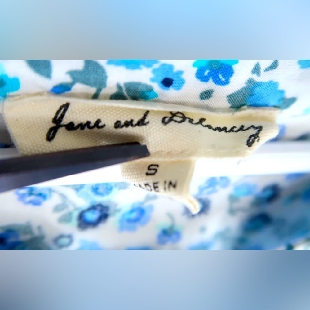 Jane and Delancey Floral Top Blue Boho Hippie Tiered Oversized Blouse Shirt EUC - Picture 7 of 7